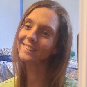 Meet your Posher, Claire